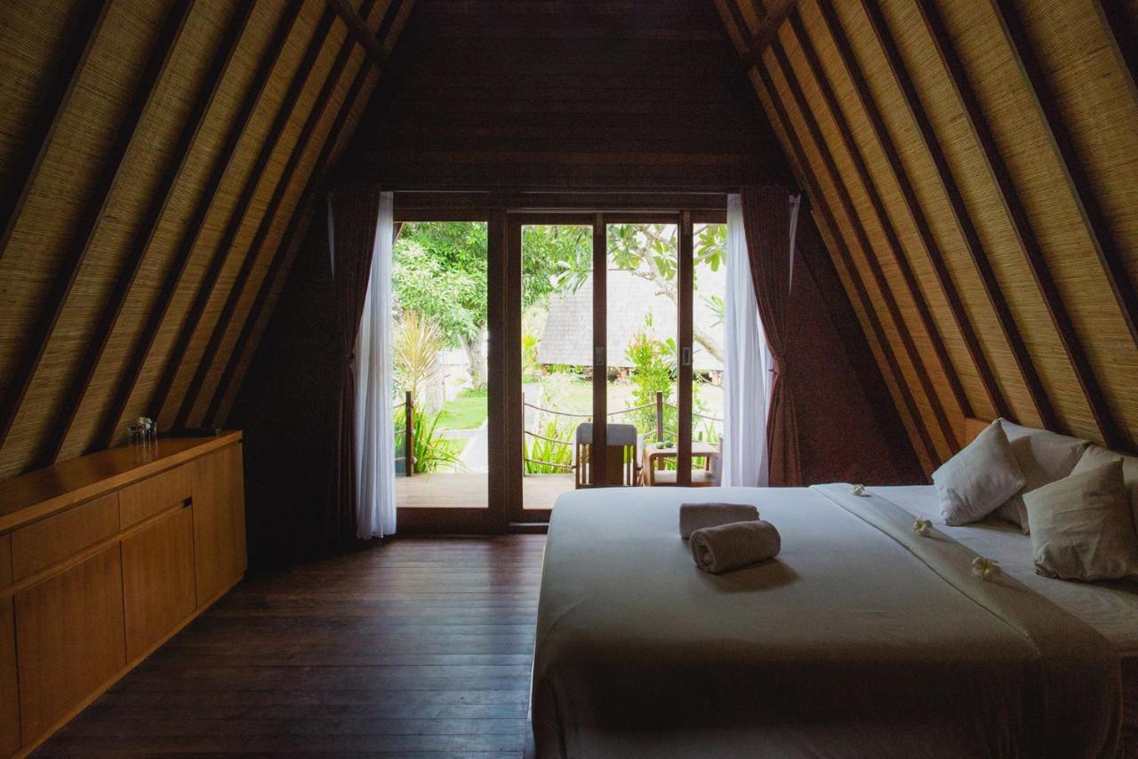 Batan Sabo & Co Hotel Toyapakeh Buitenkant foto