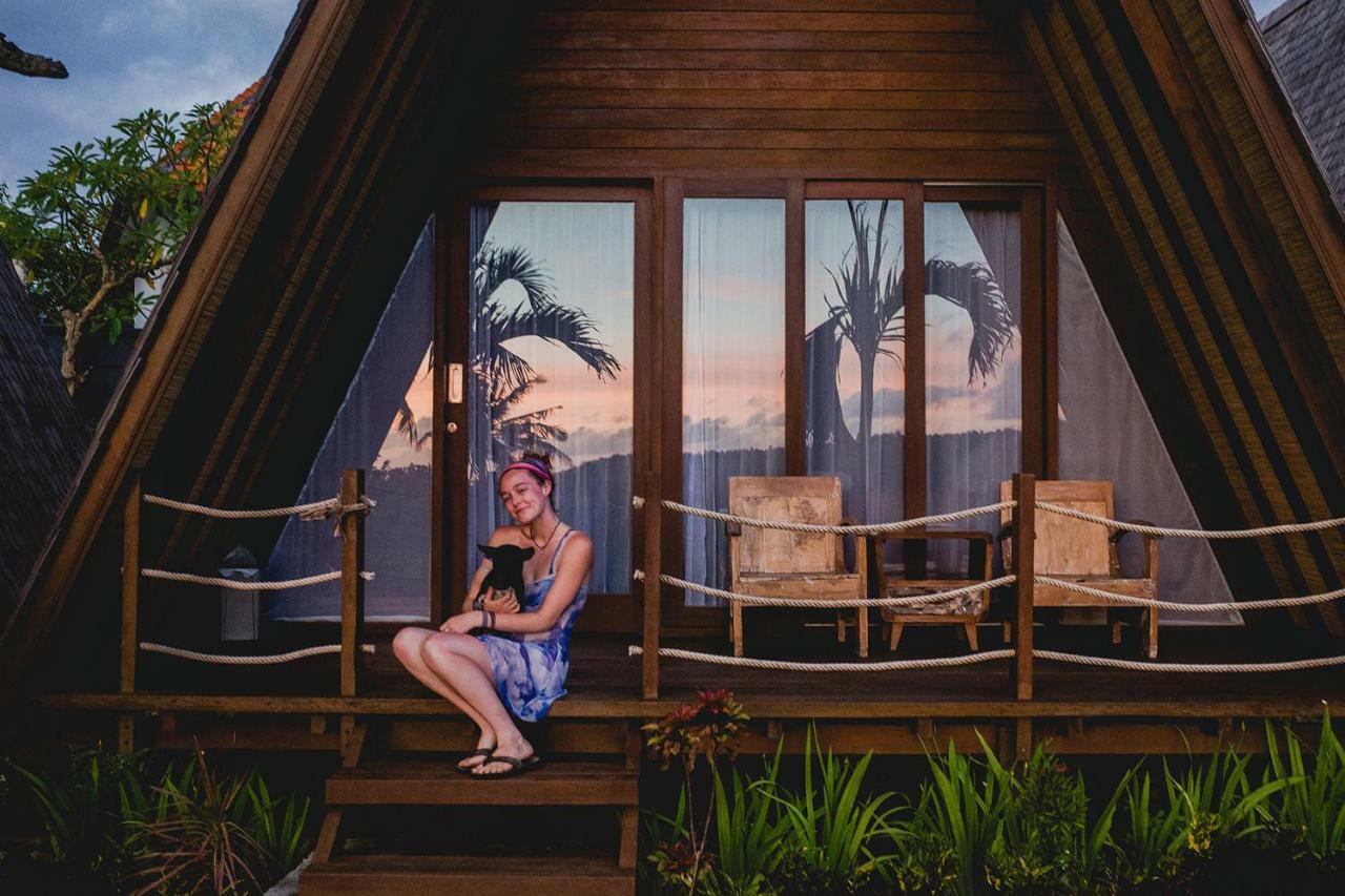Batan Sabo & Co Hotel Toyapakeh Buitenkant foto