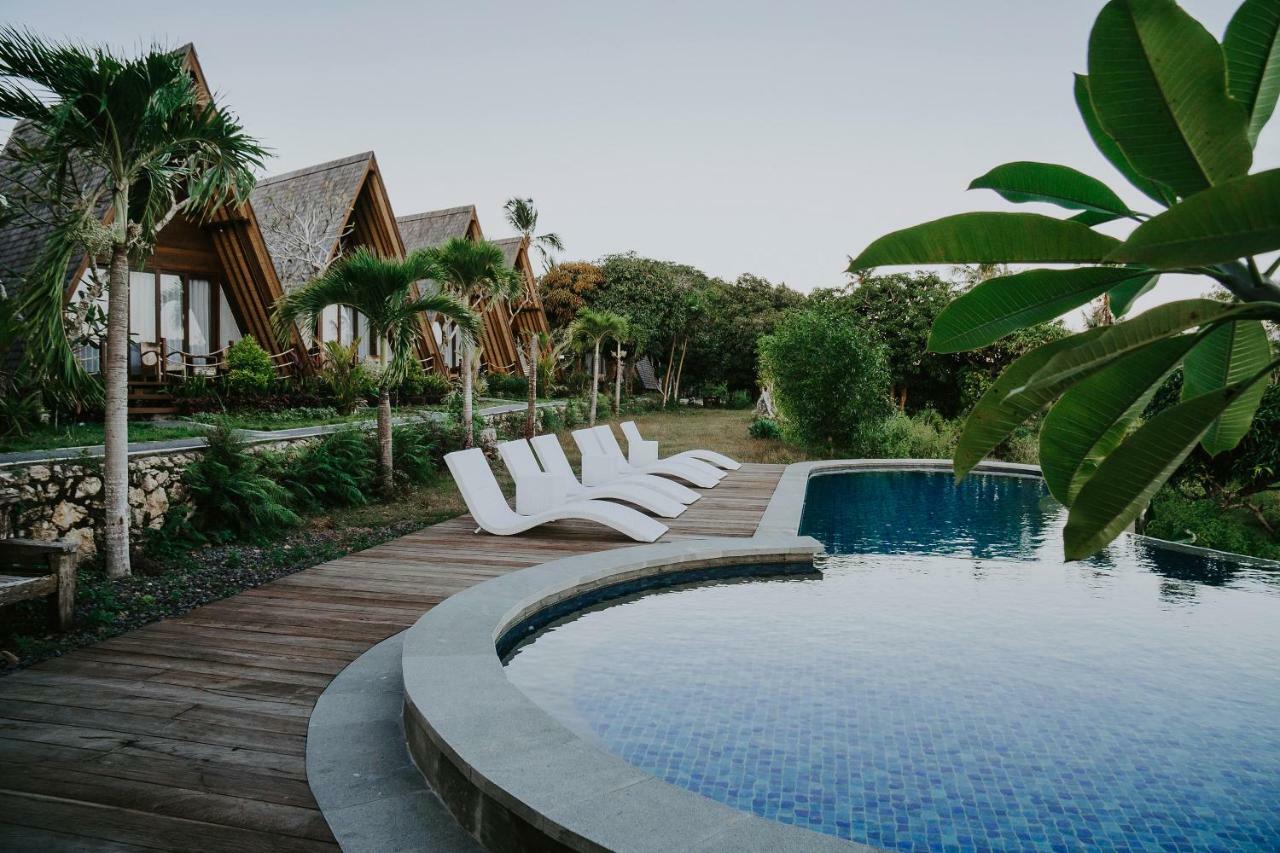 Batan Sabo & Co Hotel Toyapakeh Buitenkant foto