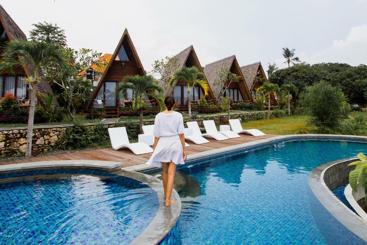 Batan Sabo & Co Hotel Toyapakeh Buitenkant foto